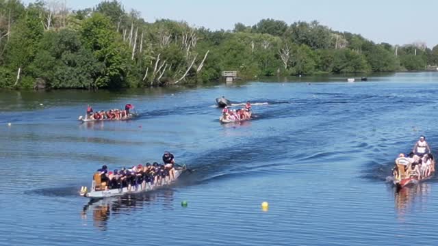 It’s race day at the 38th annual Toronto International Dragon Boat Race Festival.
@todragonboat 
#dragonboat #gwndragonboat @torontocba